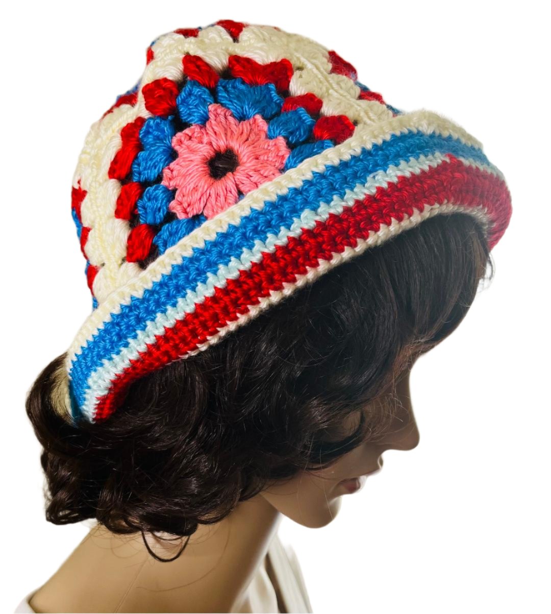 CROCHET HAT AND BEANIES RED WITH DIFFERENT COLORS